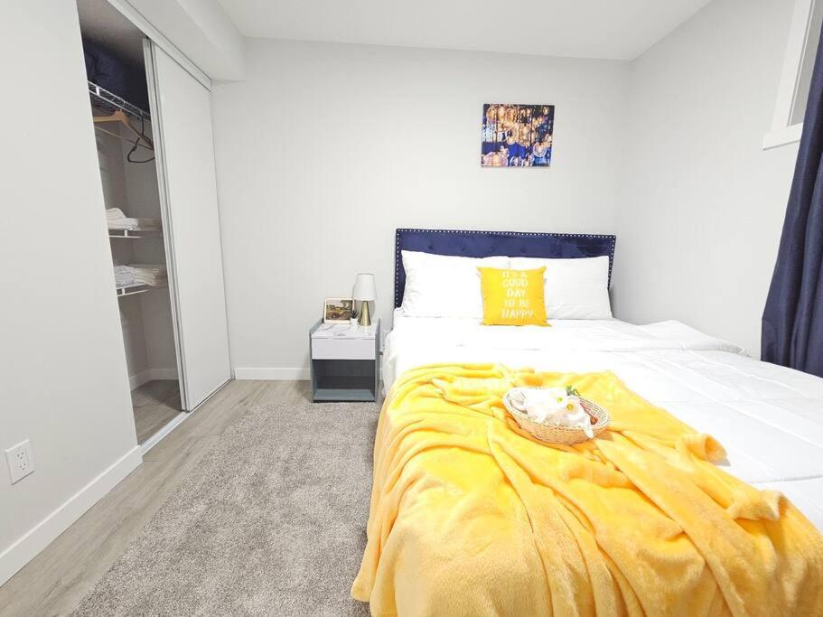 Cozy Suites In Calgary Area Balzac Extérieur photo